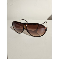 Lunettes de soleil marron...